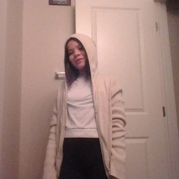 beige long sleeve sweater - Picture 6 of 7